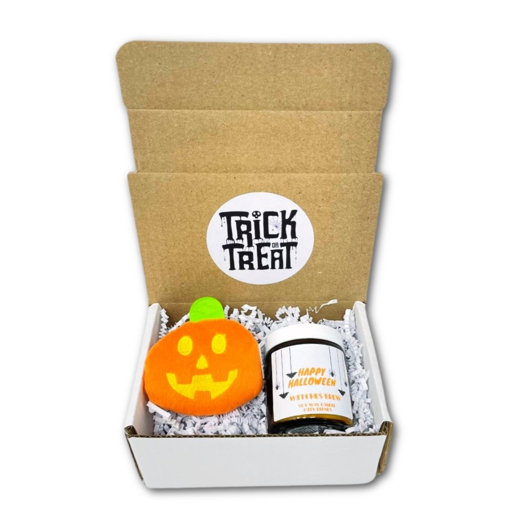 Halloween Gift Box with Candle and Plush - Oily BlendsHalloween Gift Box with Candle and Plush