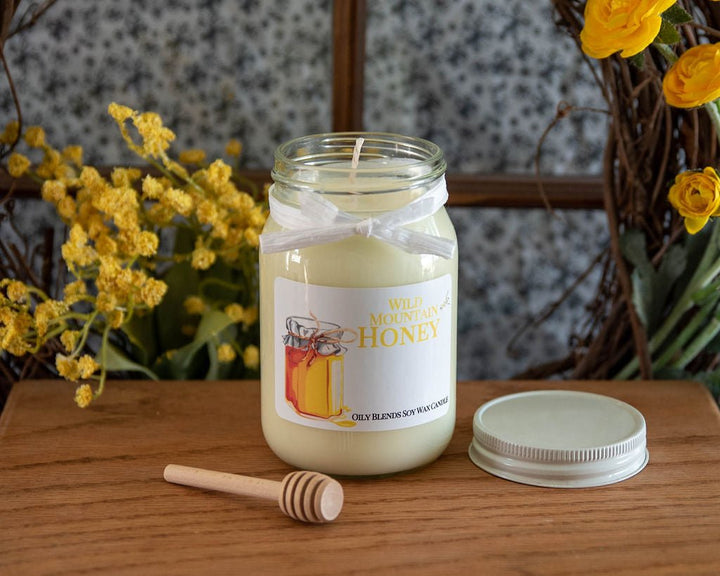 Botanical Soy Wax Candles - 100 Hour Burn Time - Oily BlendsBotanical Soy Wax Candles - 100 Hour Burn Time
