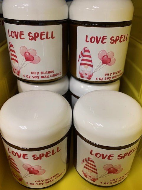 Heart Gnome Valentine - 25 Hour Burn Time Soy Wax Candles - Oily BlendsHeart Gnome Valentine - 25 Hour Burn Time Soy Wax Candles