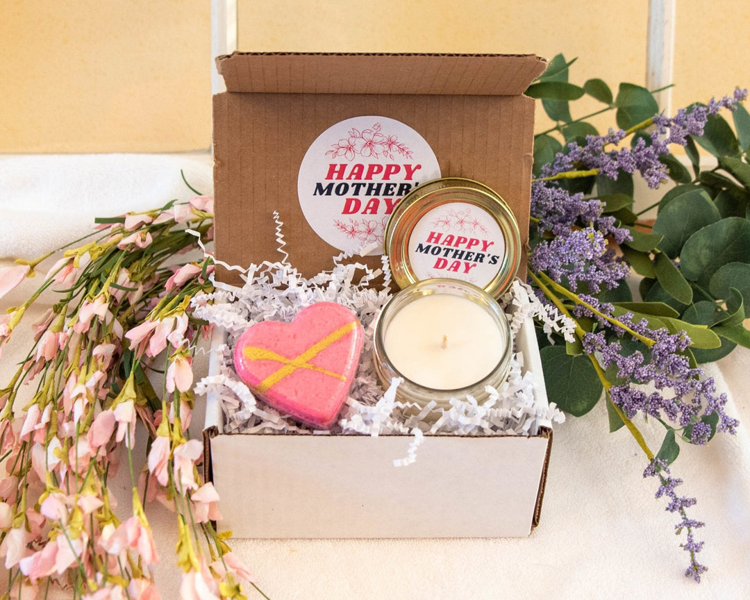Mother's Day Gift Box/ Candle and Heart - Oily BlendsMother's Day Gift Box/ Candle and Heart